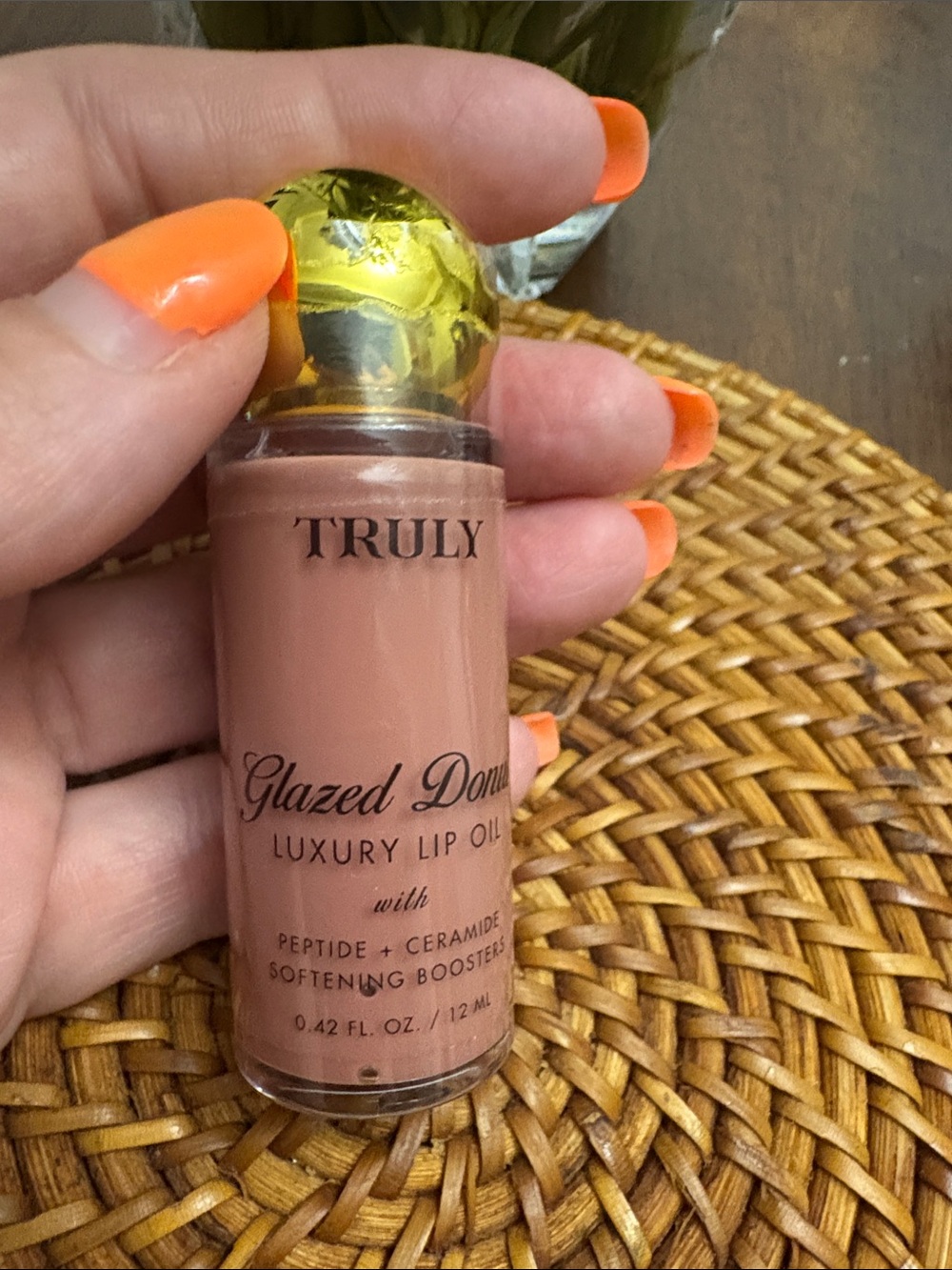 TRULY Glazed Donut Luxury Lip Oil — Nude Peach
